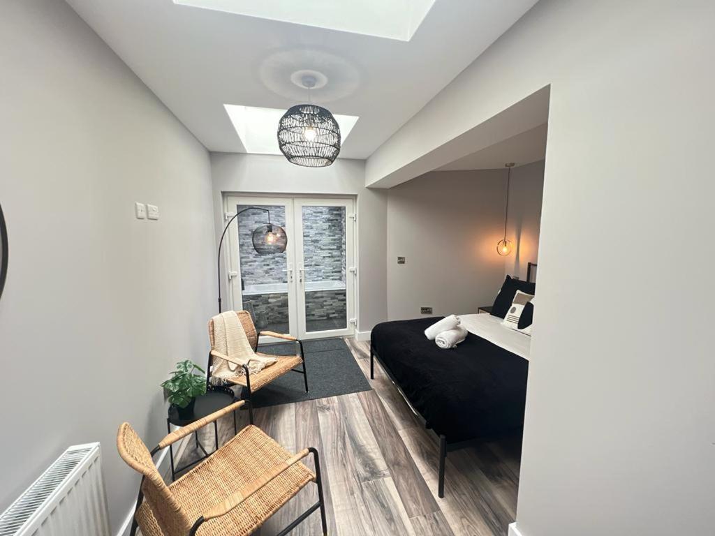 Central Belfast Modern Apartment Great Location Free Parking Экстерьер фото